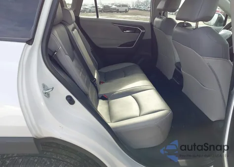 2024 Toyota Rav4 Xle Premium из США, поврежденный, VIN 2T3A1RFV8RW467667